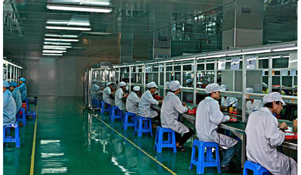 生產(chǎn)車間專用穩(wěn)壓器---解決電壓不穩(wěn)的問題